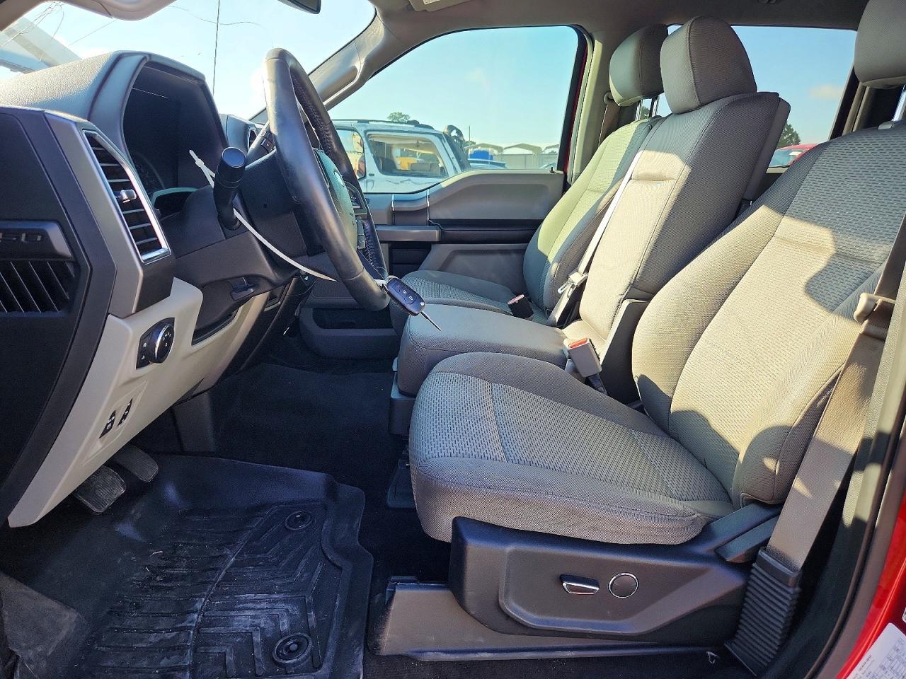 2017 Ford F150 - Фото 7