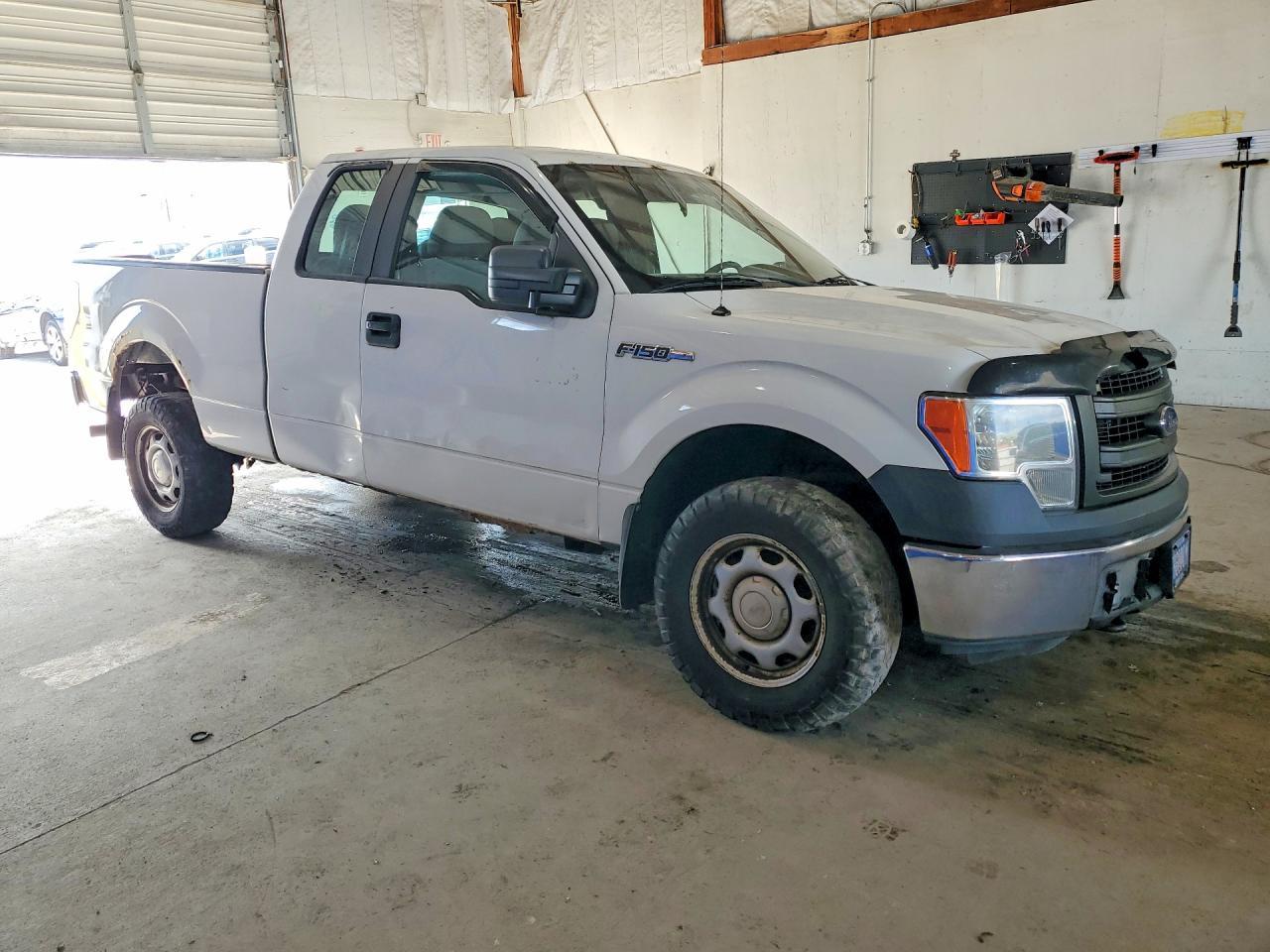 2014 Ford F150 Super Cab - Фото 4