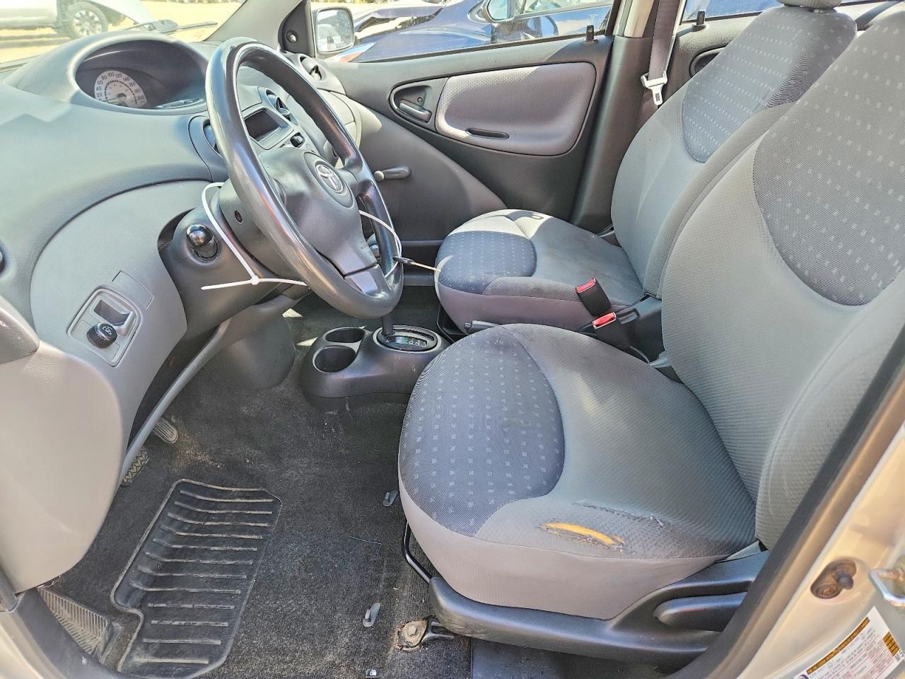 2005 Toyota Echo - Image 7