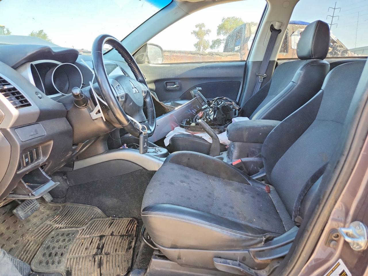 2010 Mitsubishi Outlander Se - Image 7