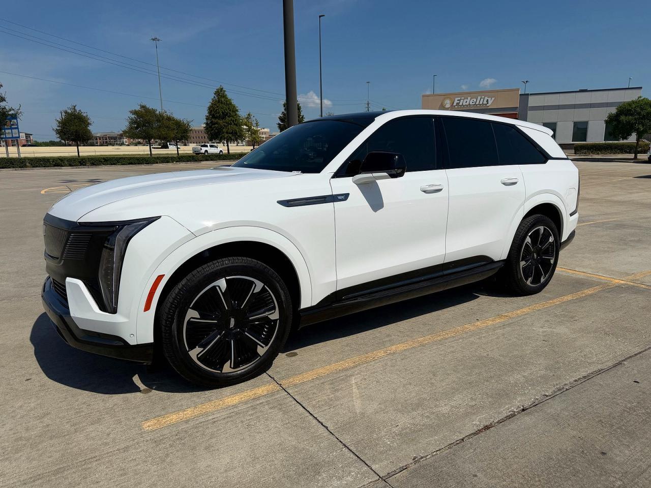 2025 Cadillac Escalade Iq Sport-2 - Image 2