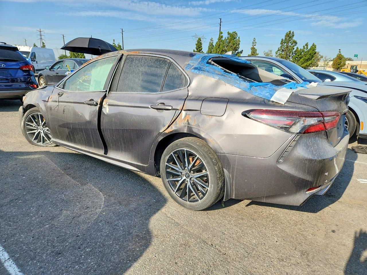 2021 Toyota Camry Se - Image 2