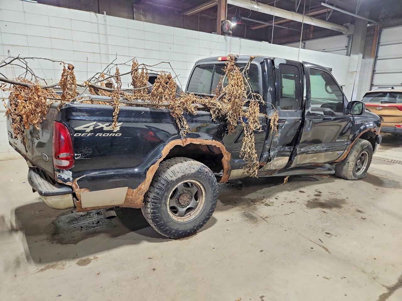 2001 Ford F250 Super Duty - Фото 3
