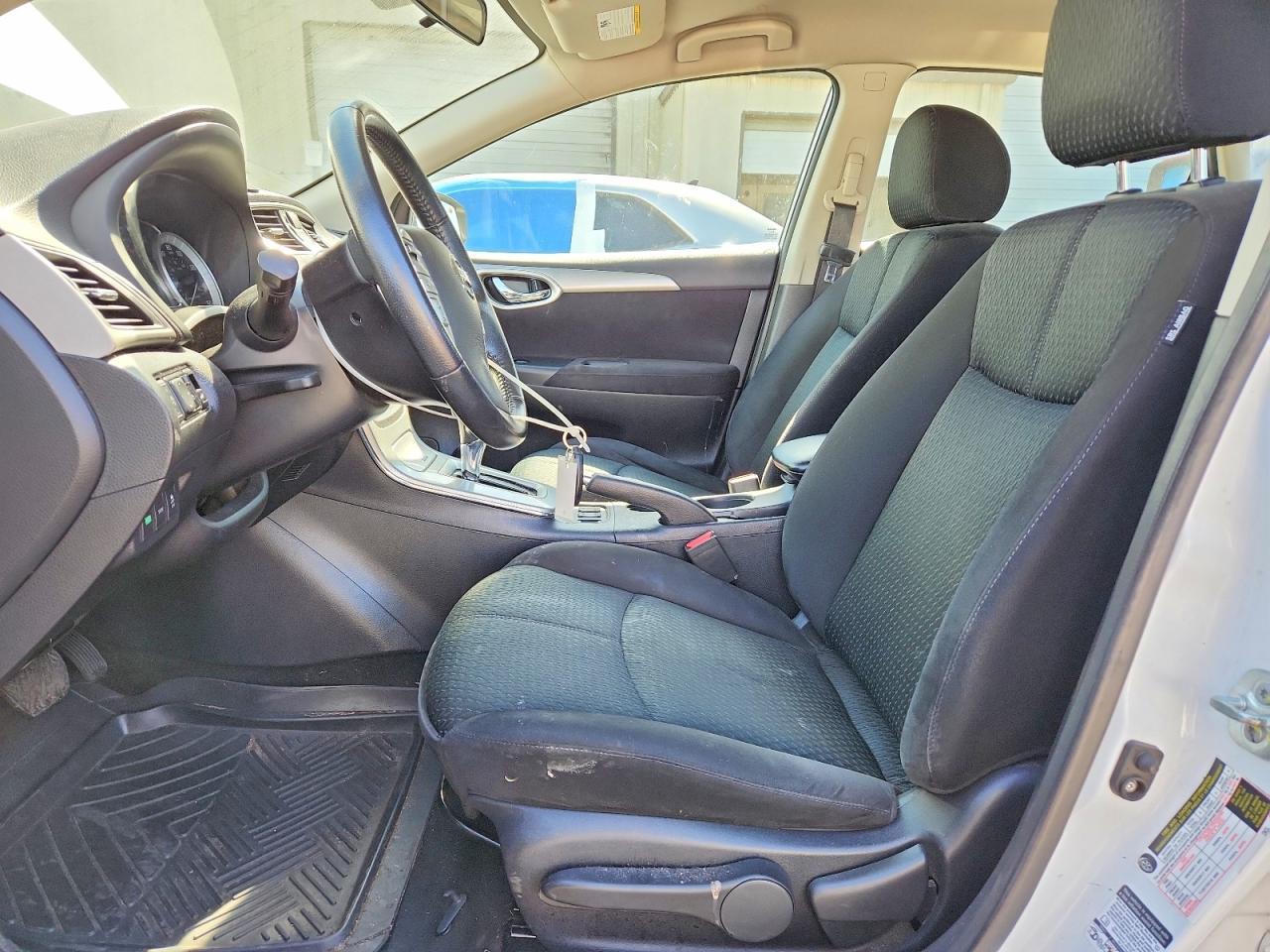 2015 Nissan Sentra Sr - Image 7