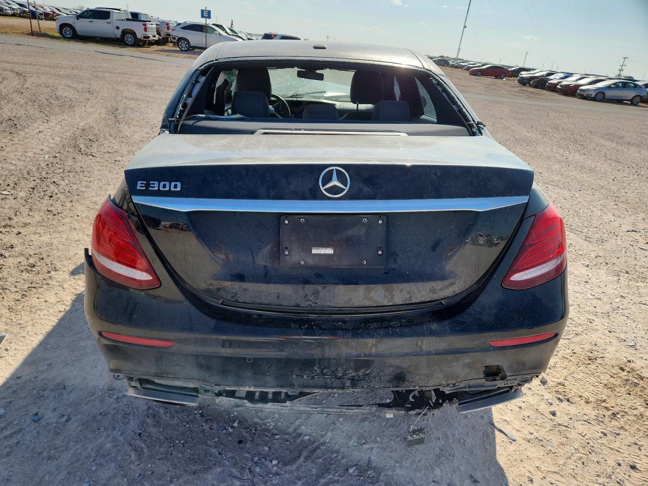2017 Mercedes-Benz E 300 - Image 6