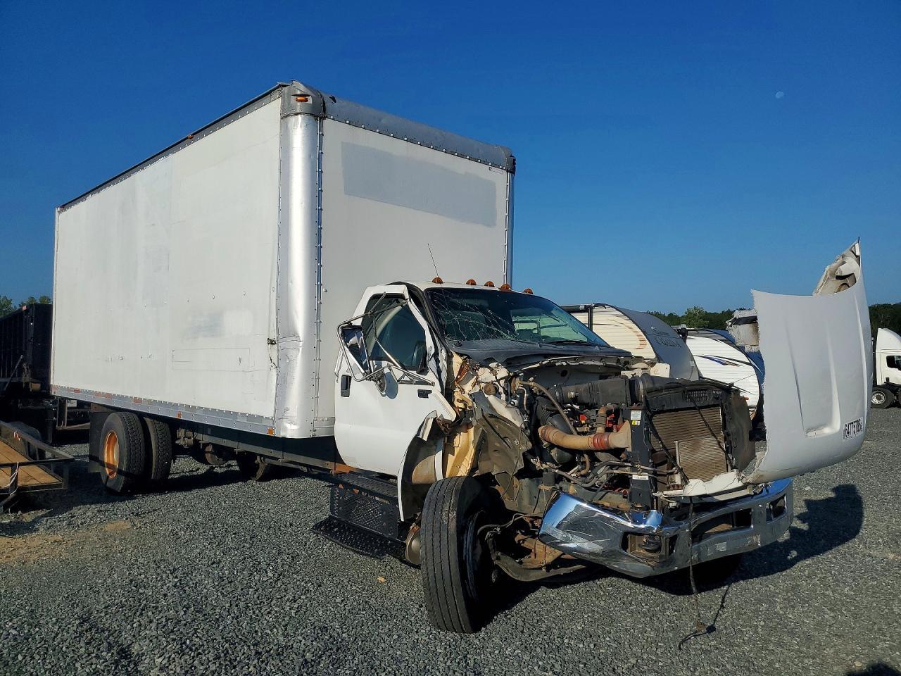 2013 Ford F750 Super Duty Box Truck - Фото 4