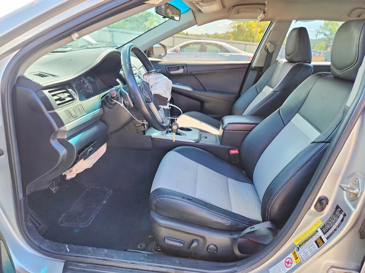 2014 Toyota Camry Se - Image 7