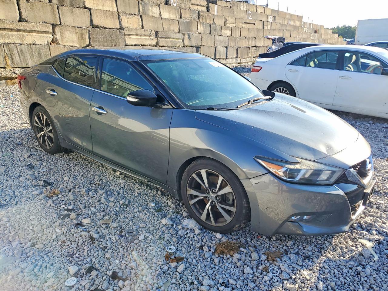 2017 Nissan Maxima 3.5 S - Image 4