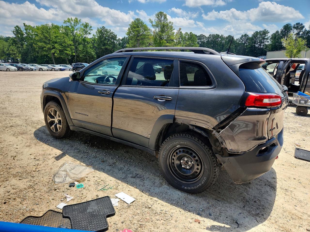 2016 Jeep Cherokee Trailhawk - Фото 2