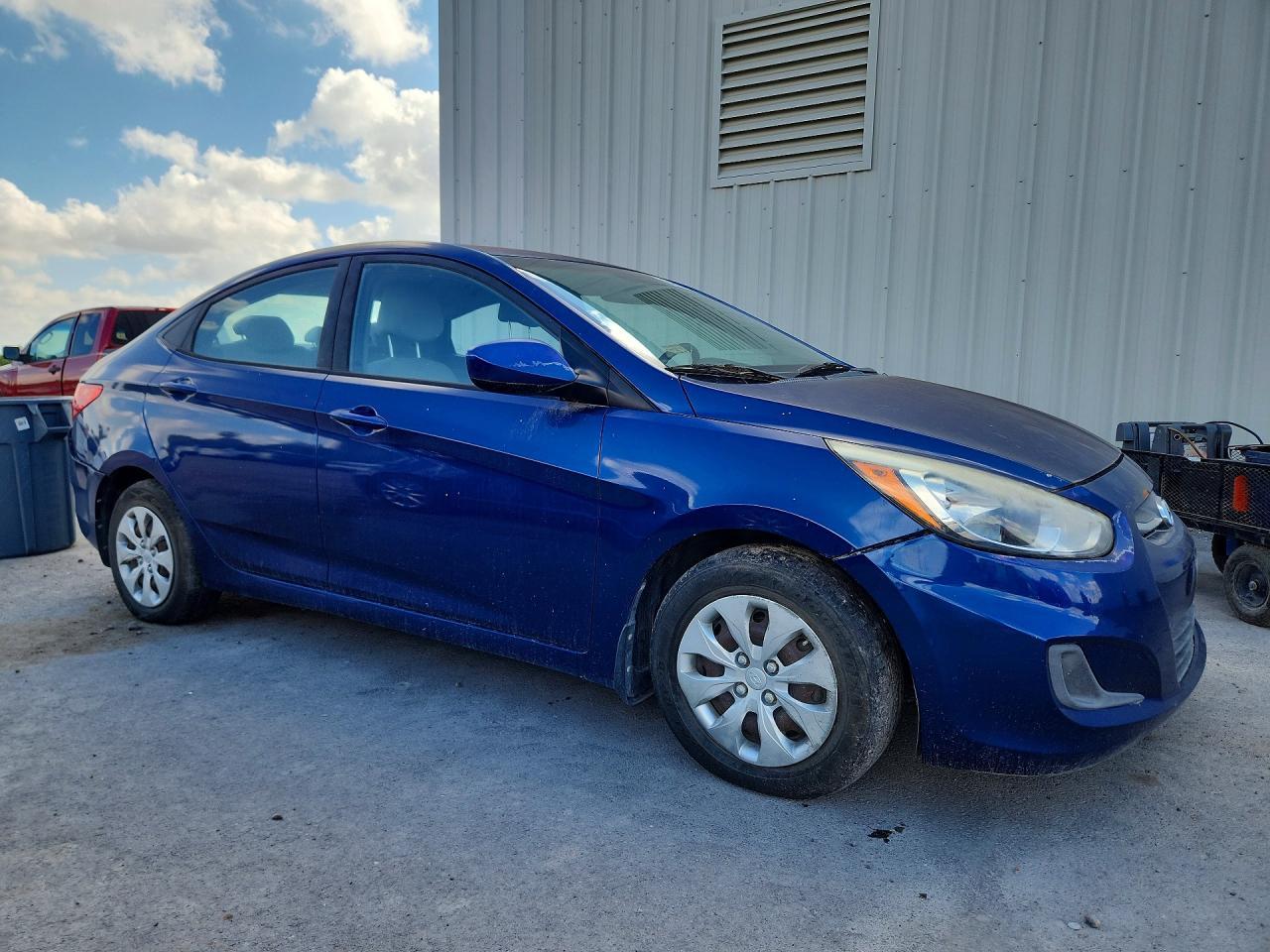 2016 Hyundai Accent Se - Фото 4