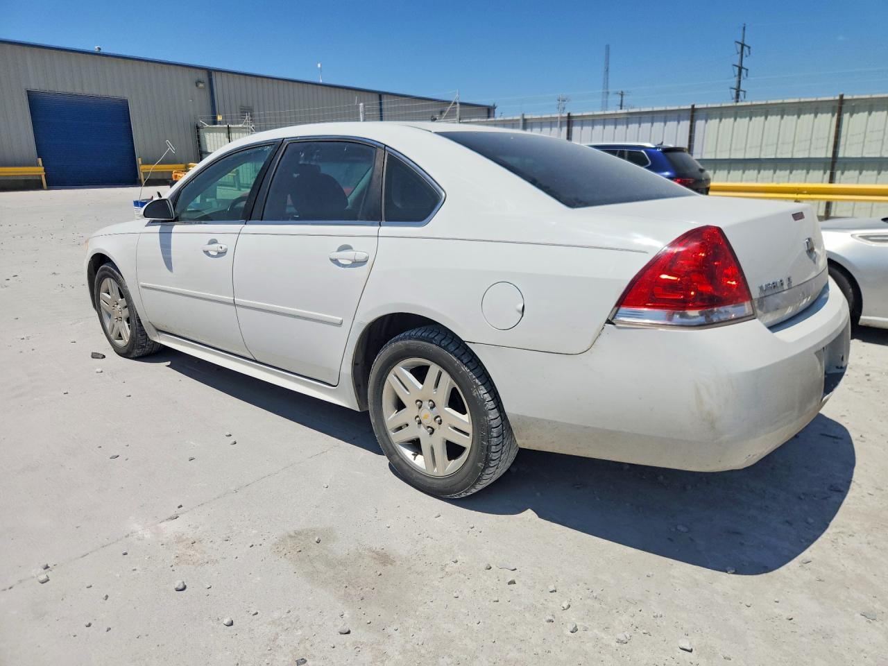 2011 Chevrolet Impala Lt - Image 2