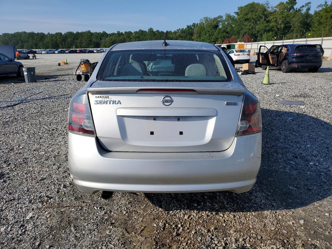 2012 Nissan Sentra 2.0 - Фото 6