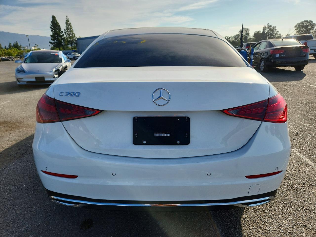 2025 Mercedes-Benz C 300 - Фото 6