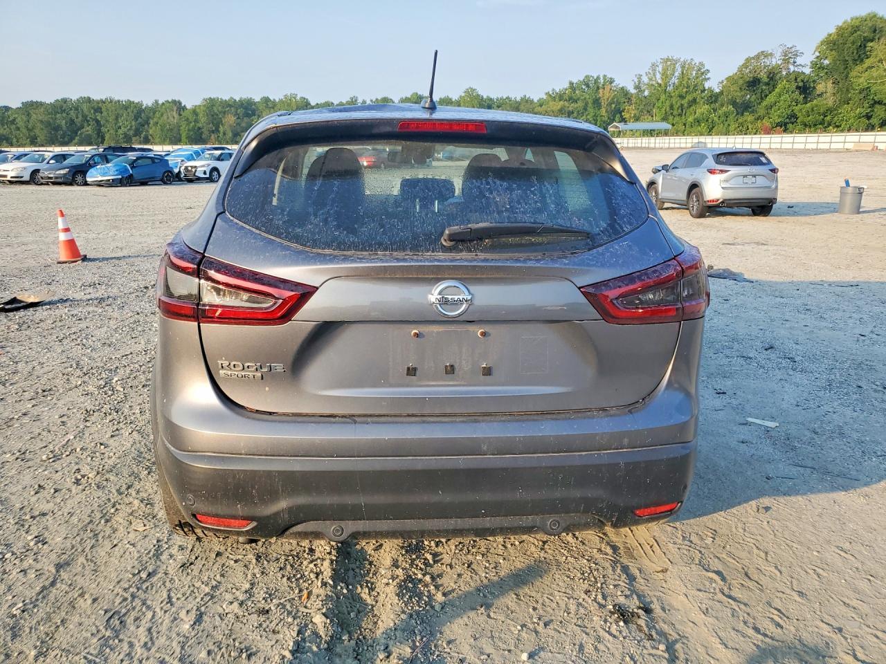 2020 Nissan Rogue Sport S - Image 6