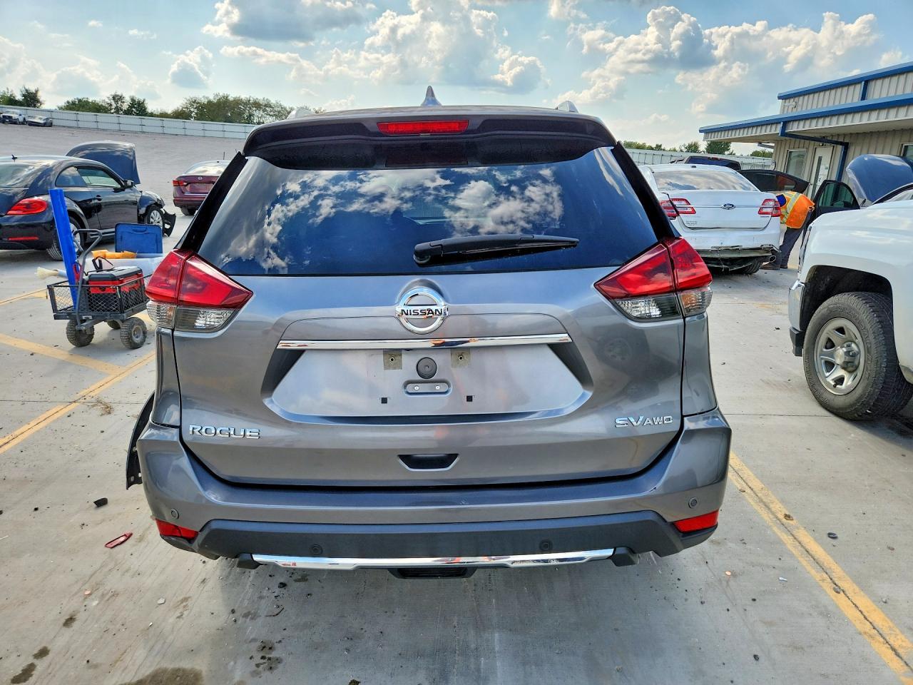 2020 Nissan Rogue Sv - Фото 6