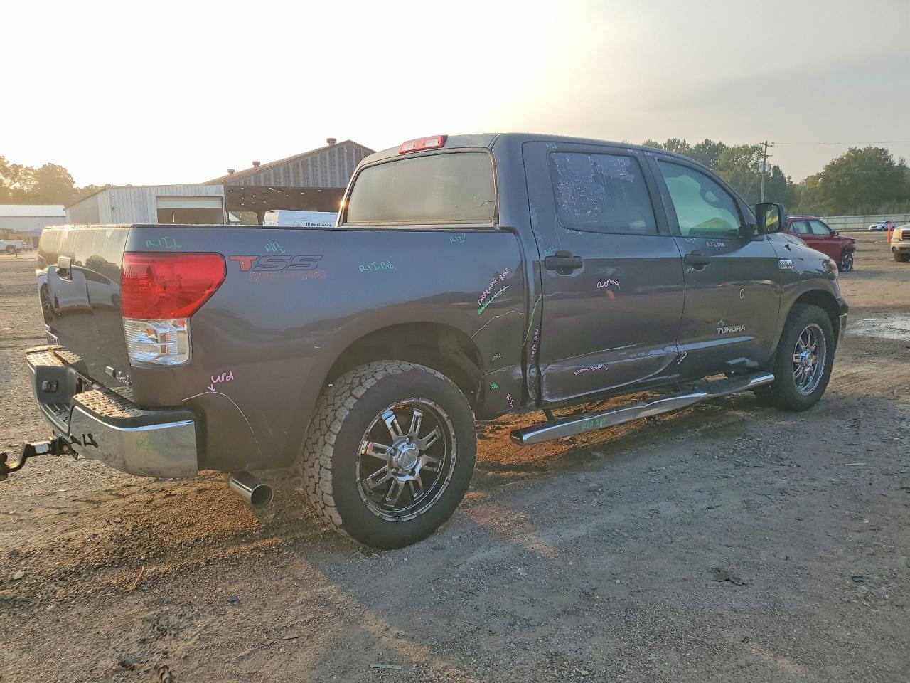 2013 Toyota Tundra Crewmax Sr5 - Фото 3
