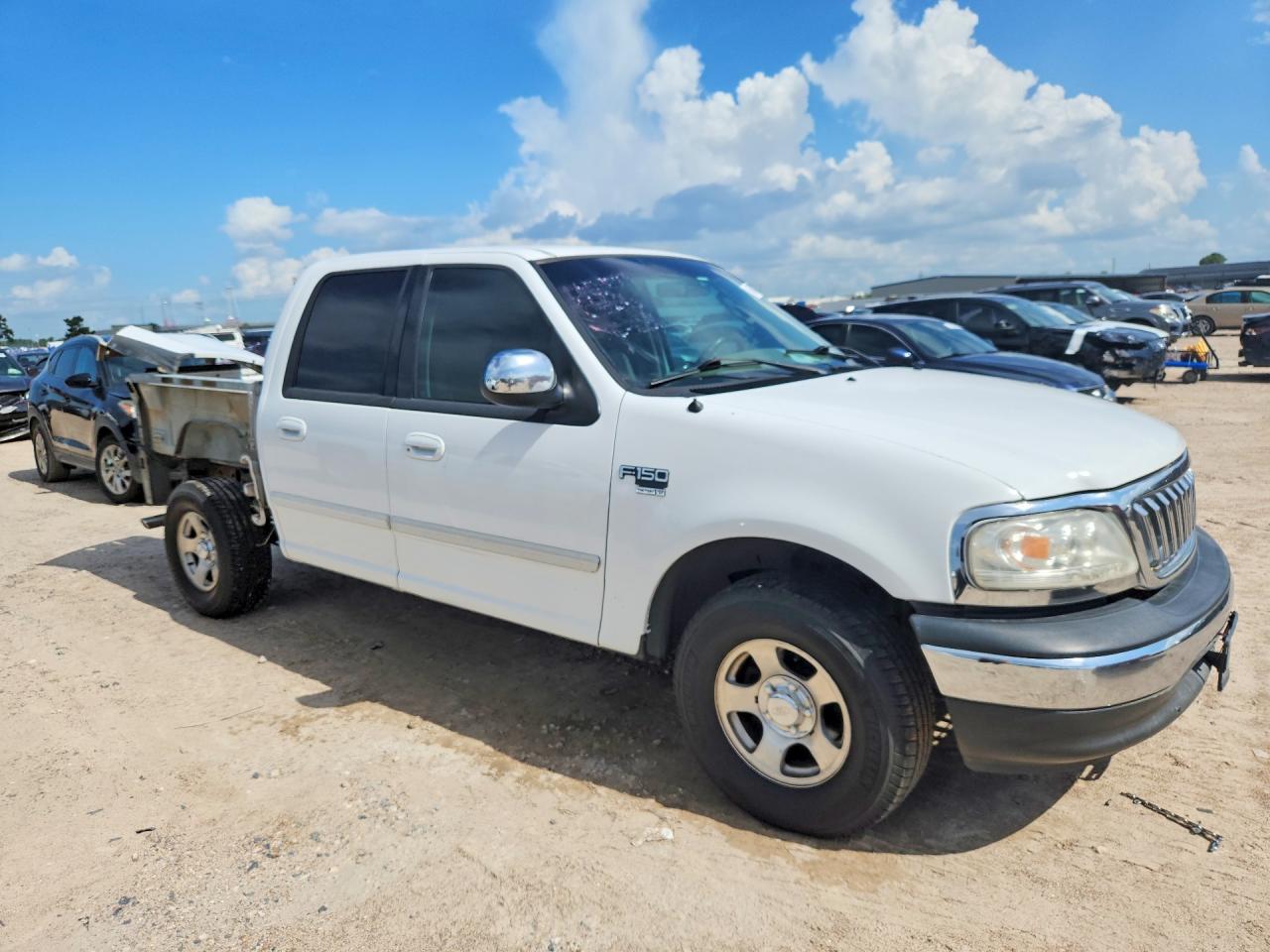 2002 Ford F150 Supercrew - Image 4