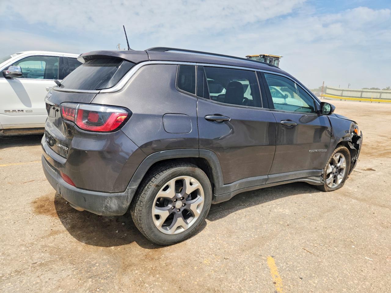 2020 Jeep Compass Limited - Фото 3