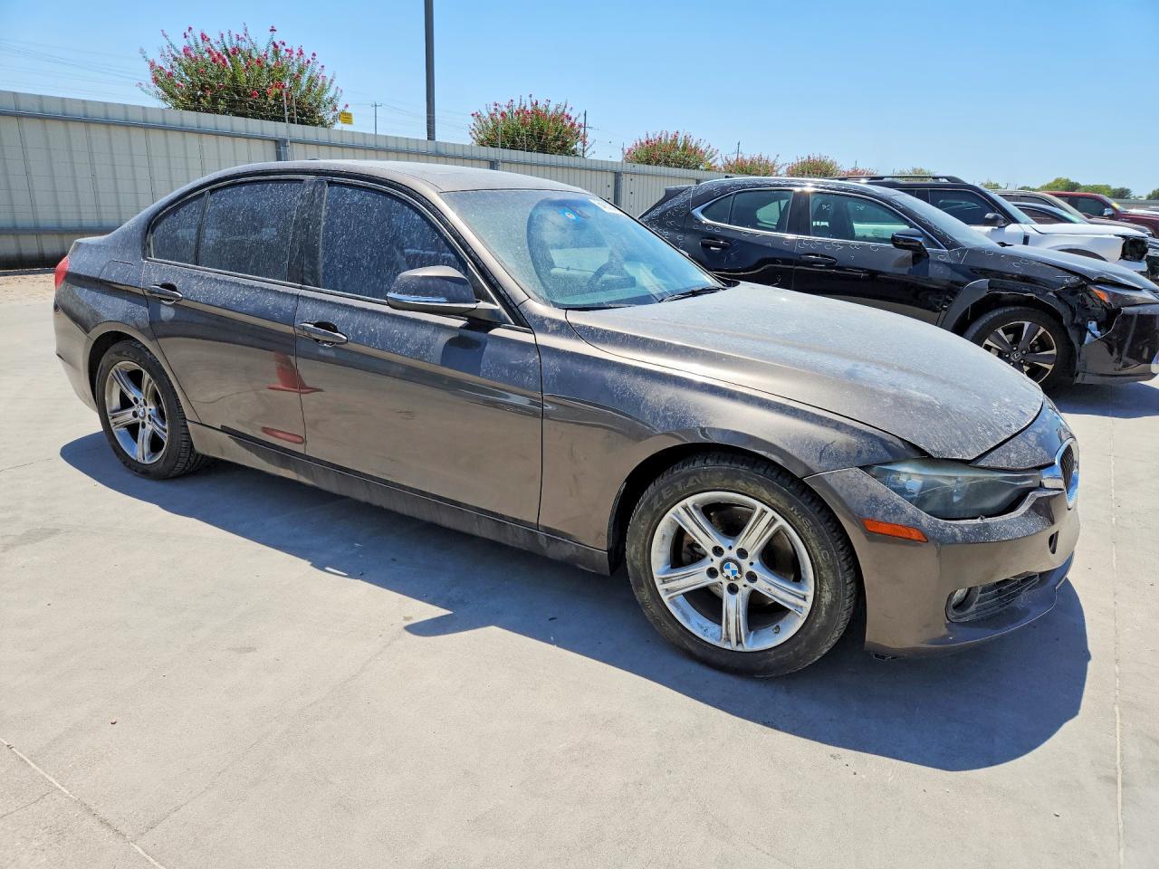 2013 BMW 328 - Image 4