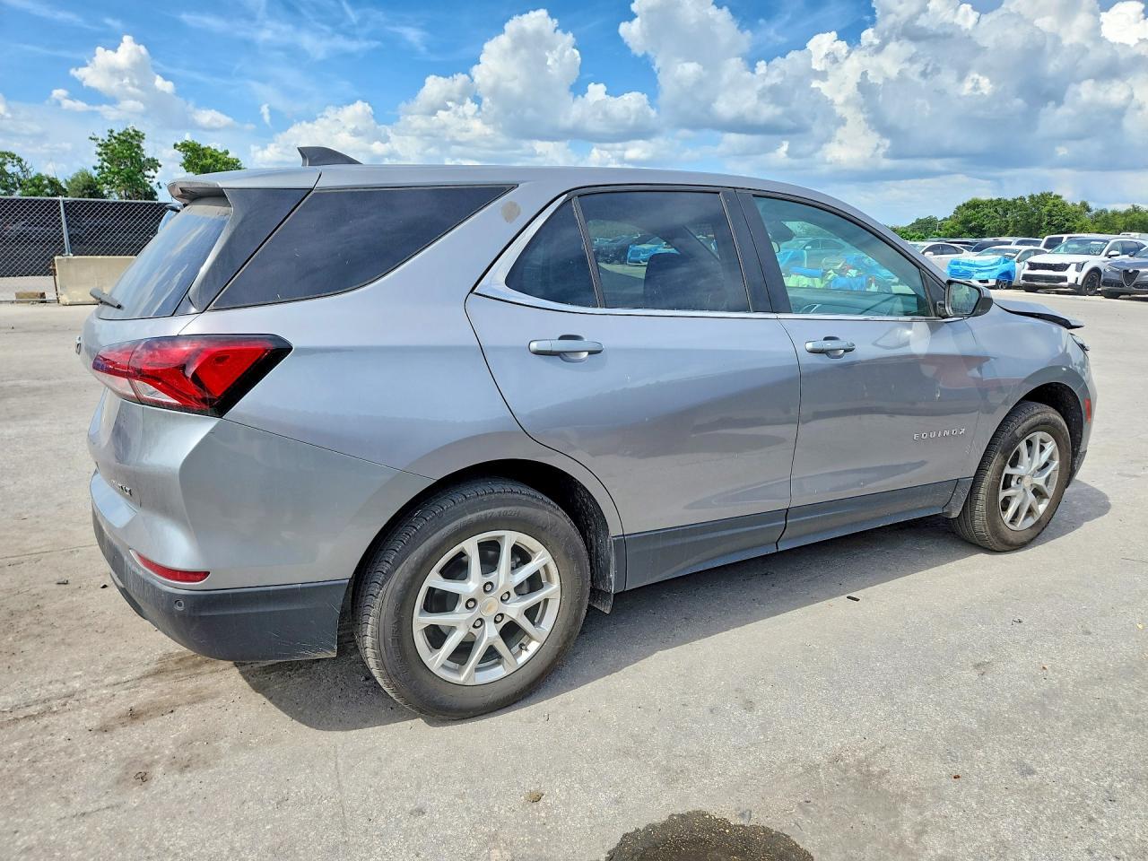 2023 Chevrolet Equinox Lt - Фото 3