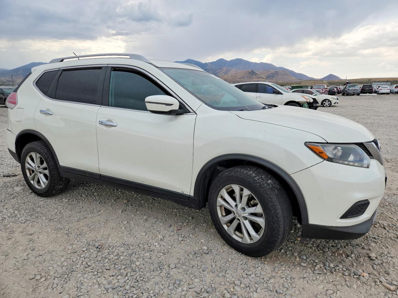 2016 Nissan Rogue Sv - Фото 4