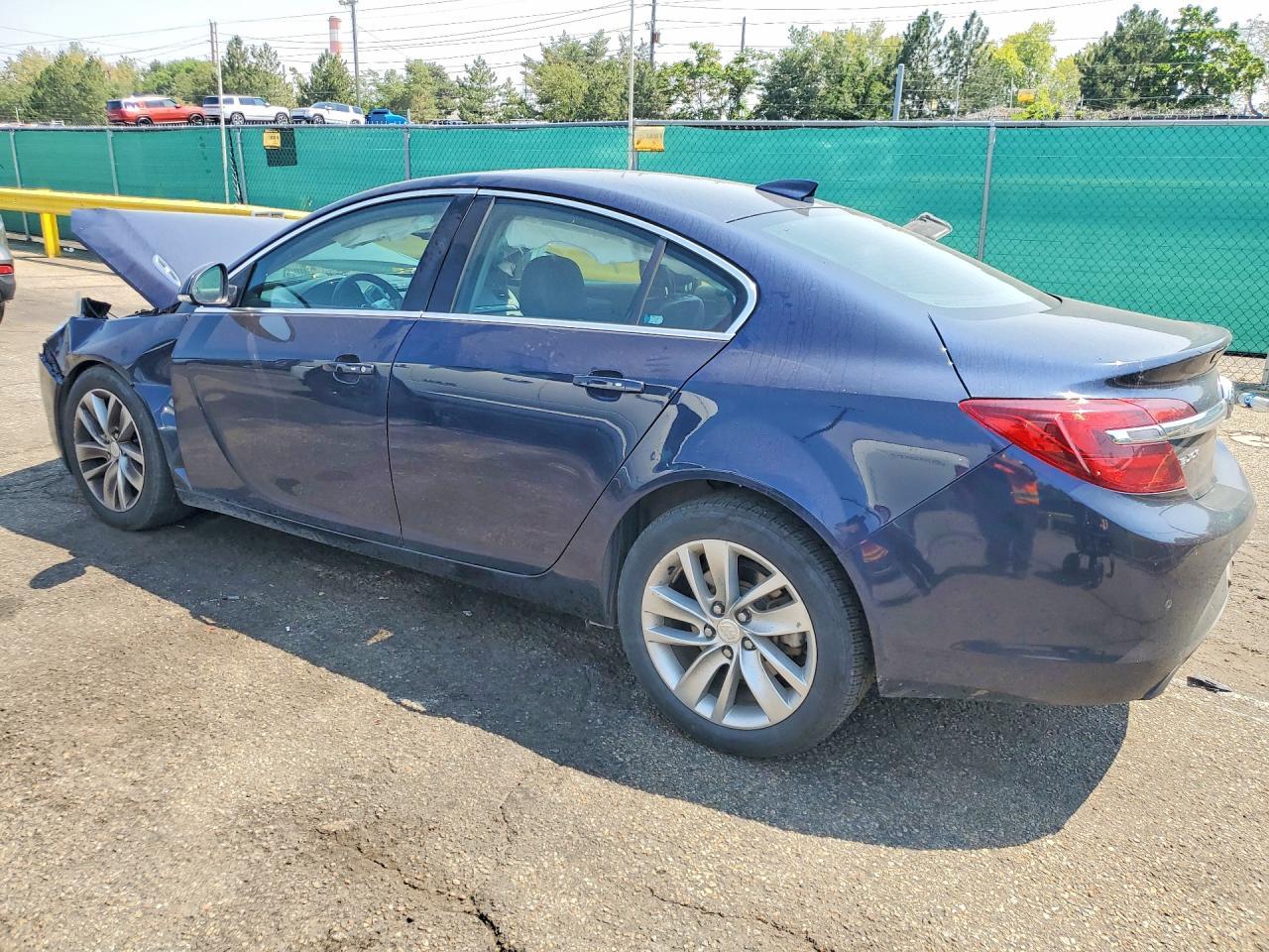 2015 Buick Regal Premium - Image 2