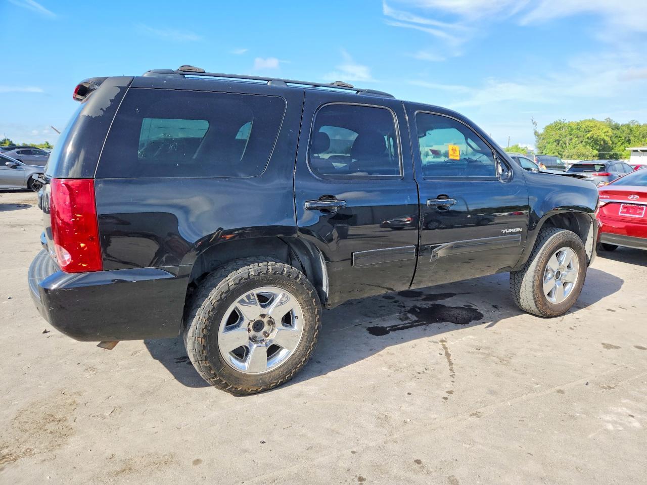2011 GMC Yukon Sle - Фото 3