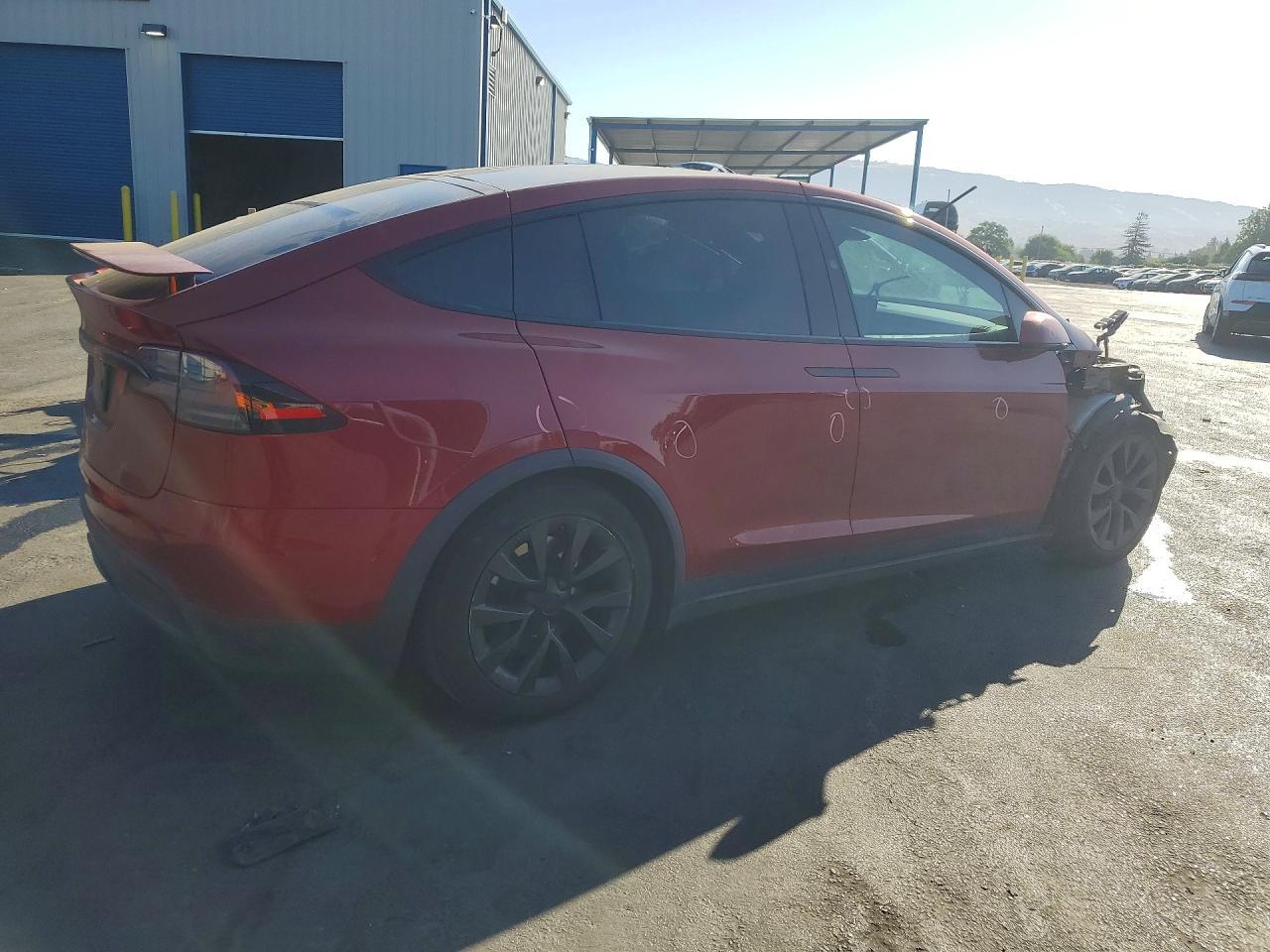 2023 Tesla Model X - Фото 3