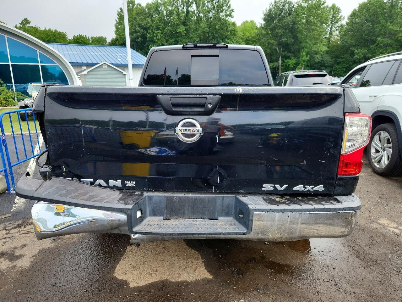 2017 Nissan Titan S - Image 6