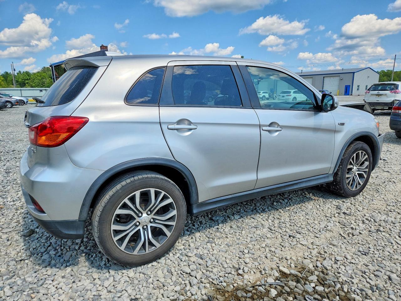 2018 Mitsubishi Outlander Sport Es - Фото 3