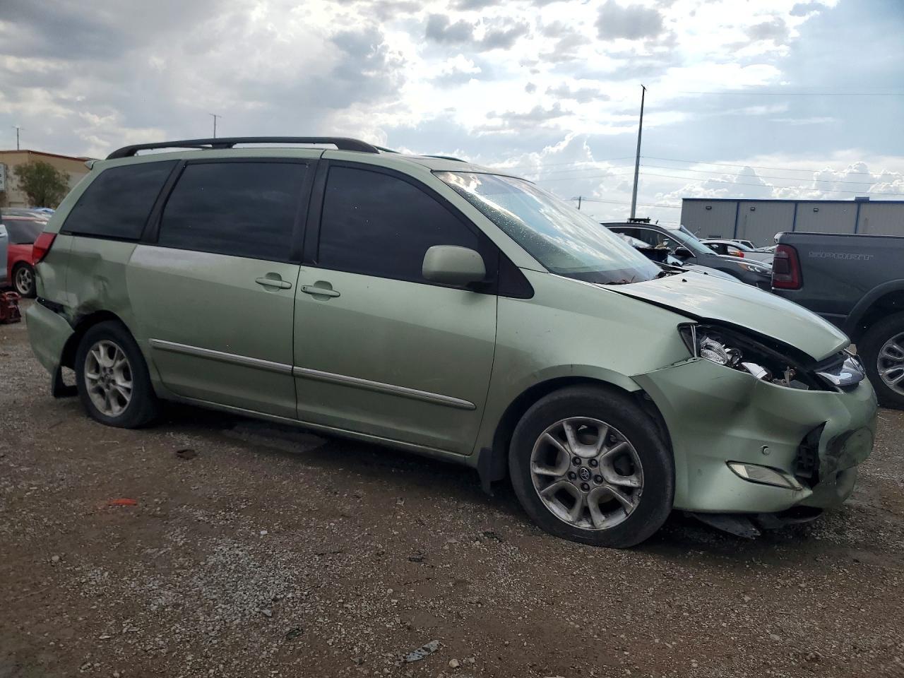 2006 Toyota Sienna Xle Limited 7 Passenger - Image 4