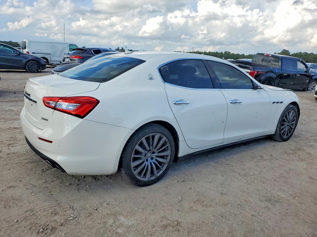 2019 Maserati Ghibli - Фото 3