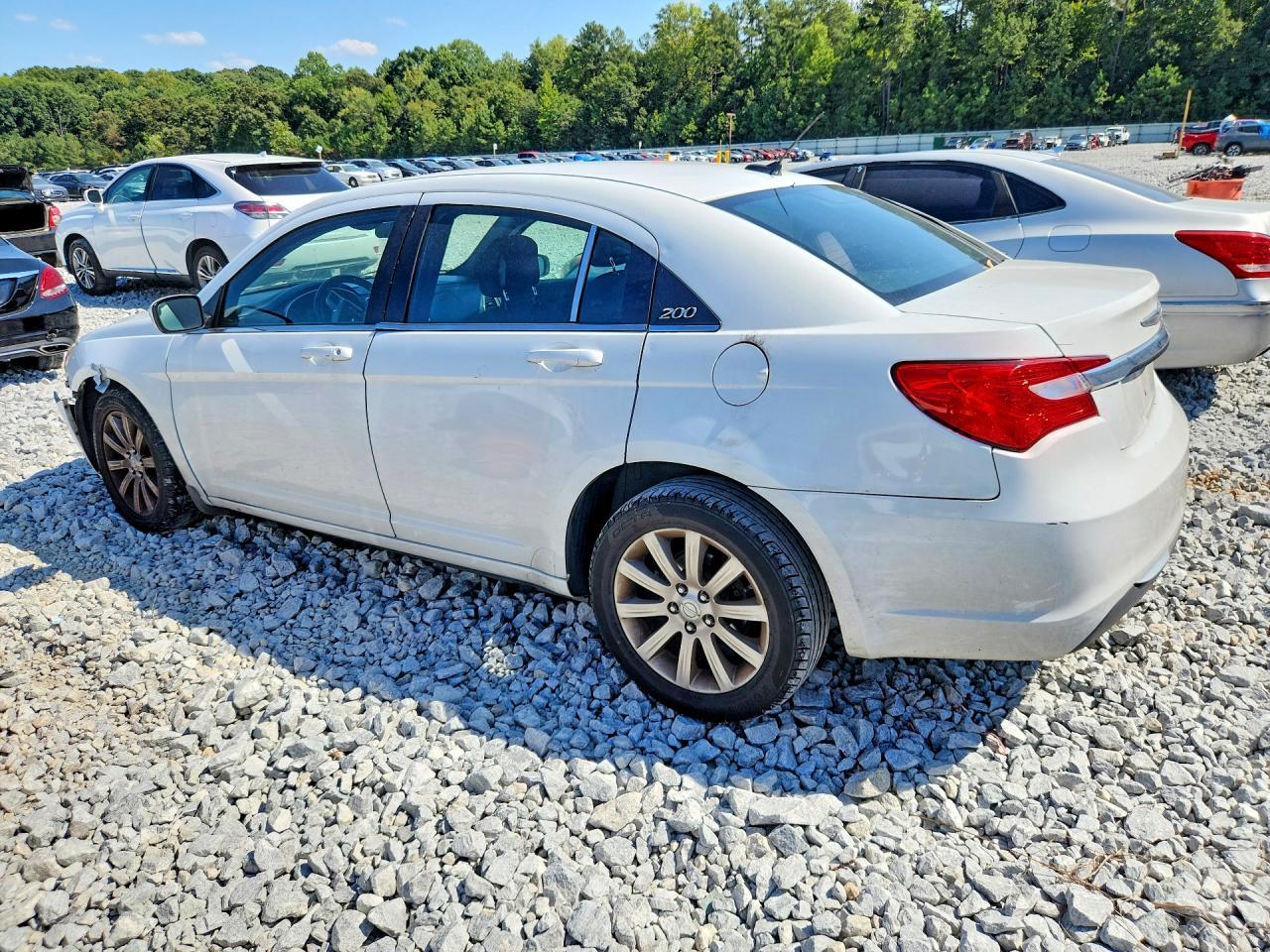 2012 Chrysler 200 Touring - Image 2
