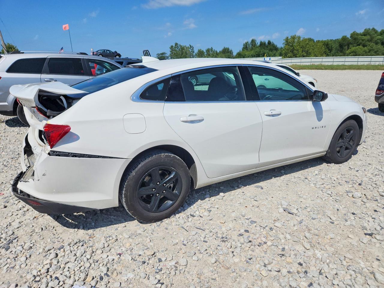 2023 Chevrolet Malibu Lt - Фото 3