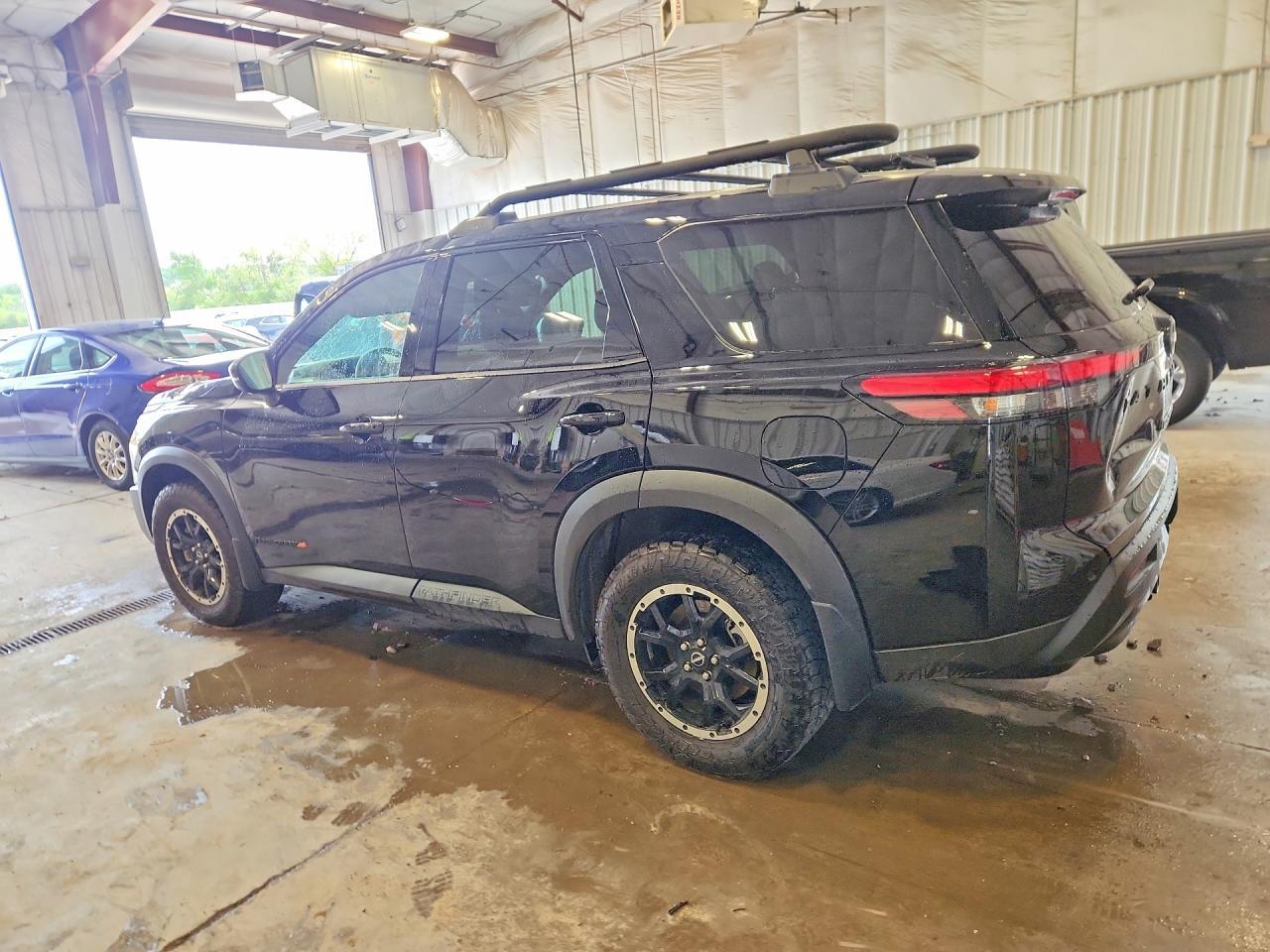2025 Nissan Pathfinder Rock Creek - Фото 2