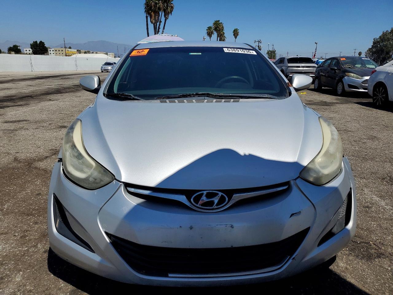 2015 Hyundai Elantra Se - Image 5