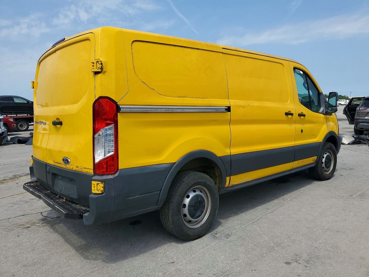 2017 Ford Transit T-250 - Image 3