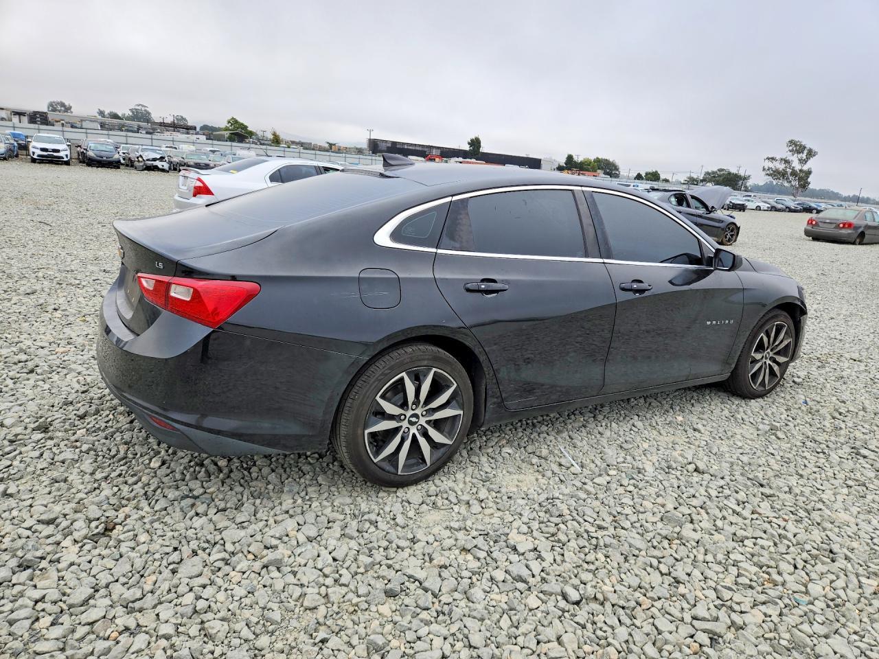 2016 Chevrolet Malibu Ls - Фото 3