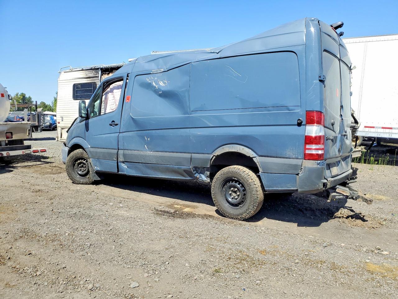 2018 Mercedes-Benz Sprinter 2500 - Фото 2