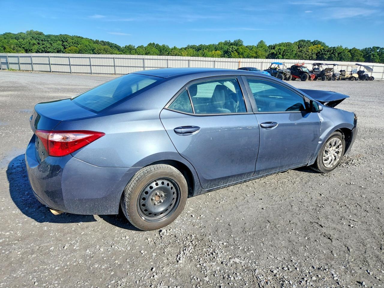 2018 Toyota Corolla Le - Фото 3