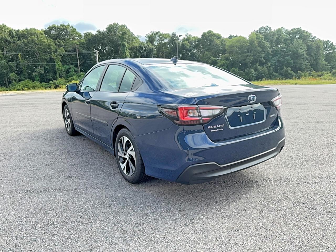 2025 Subaru Legacy Premium - Фото 3