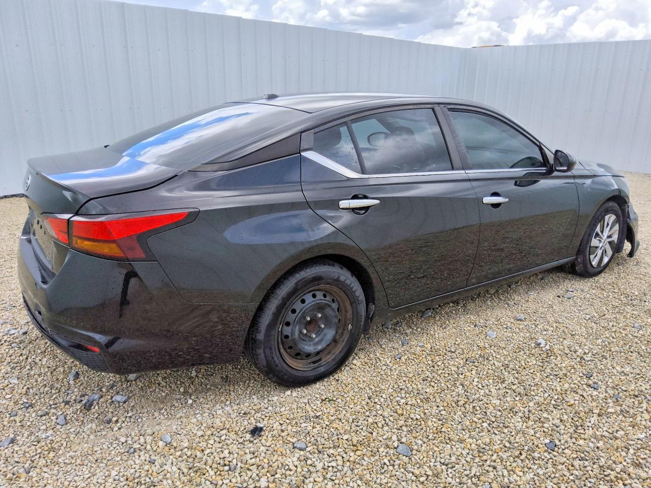 2019 Nissan Altima 2.5 S - Фото 3