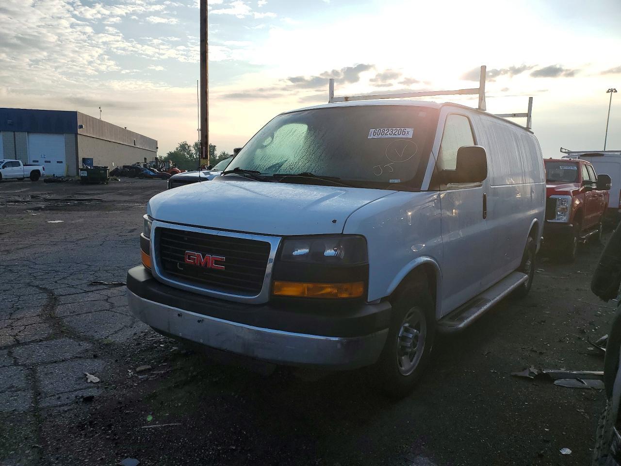 2015 GMC Savana 2500 Cargo Delivery Van