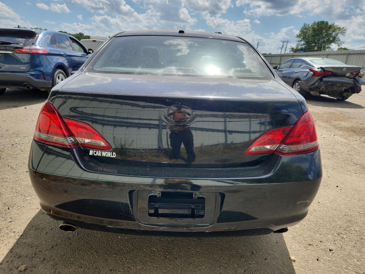 2010 Toyota Avalon Limited - Фото 6
