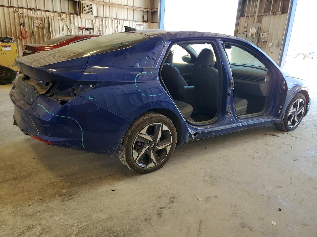 2023 Hyundai Elantra Sel - Фото 3