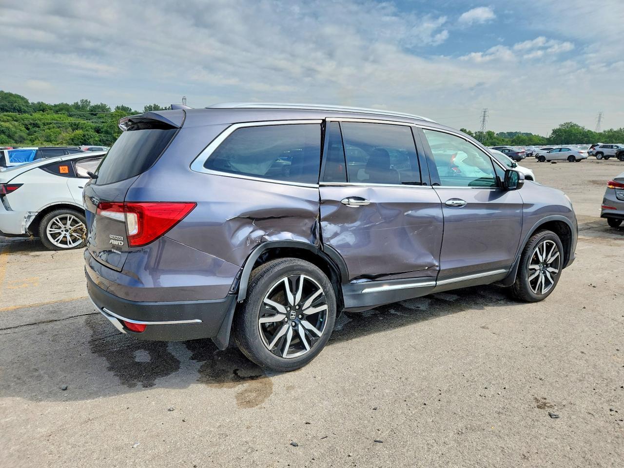 2022 Honda Pilot Touring - Фото 3