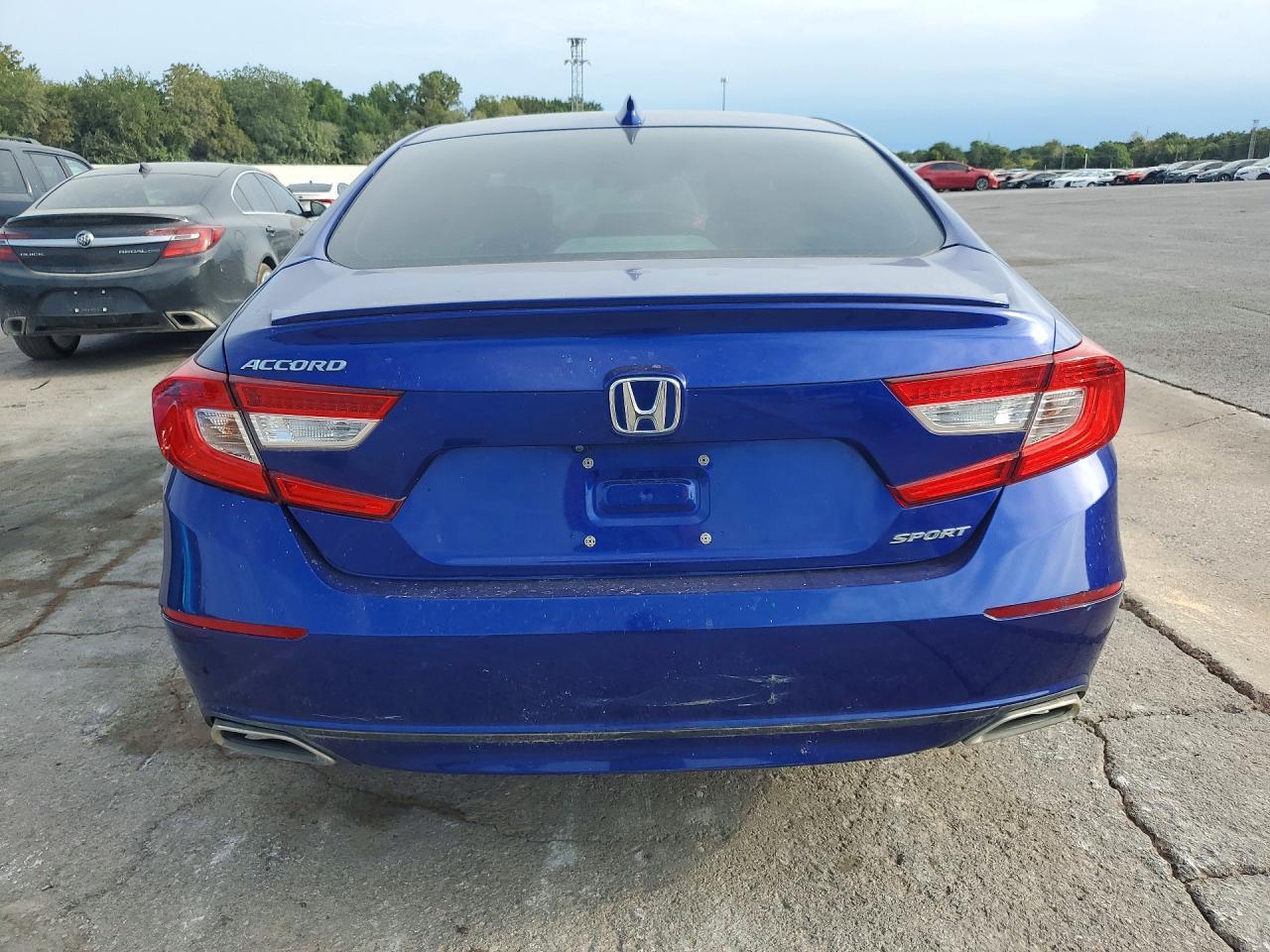 2024 Honda Accord Sport - Image 6
