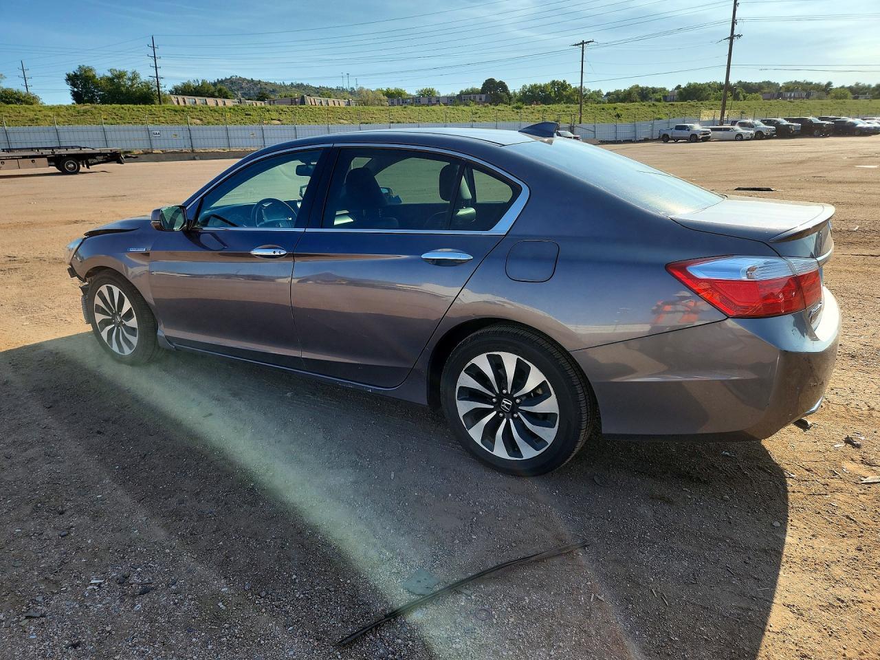 2015 Honda Accord Touring Hybrid - Image 2