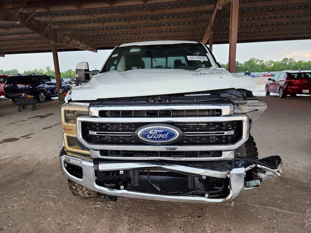 2022 Ford F250 Super Duty - Фото 5