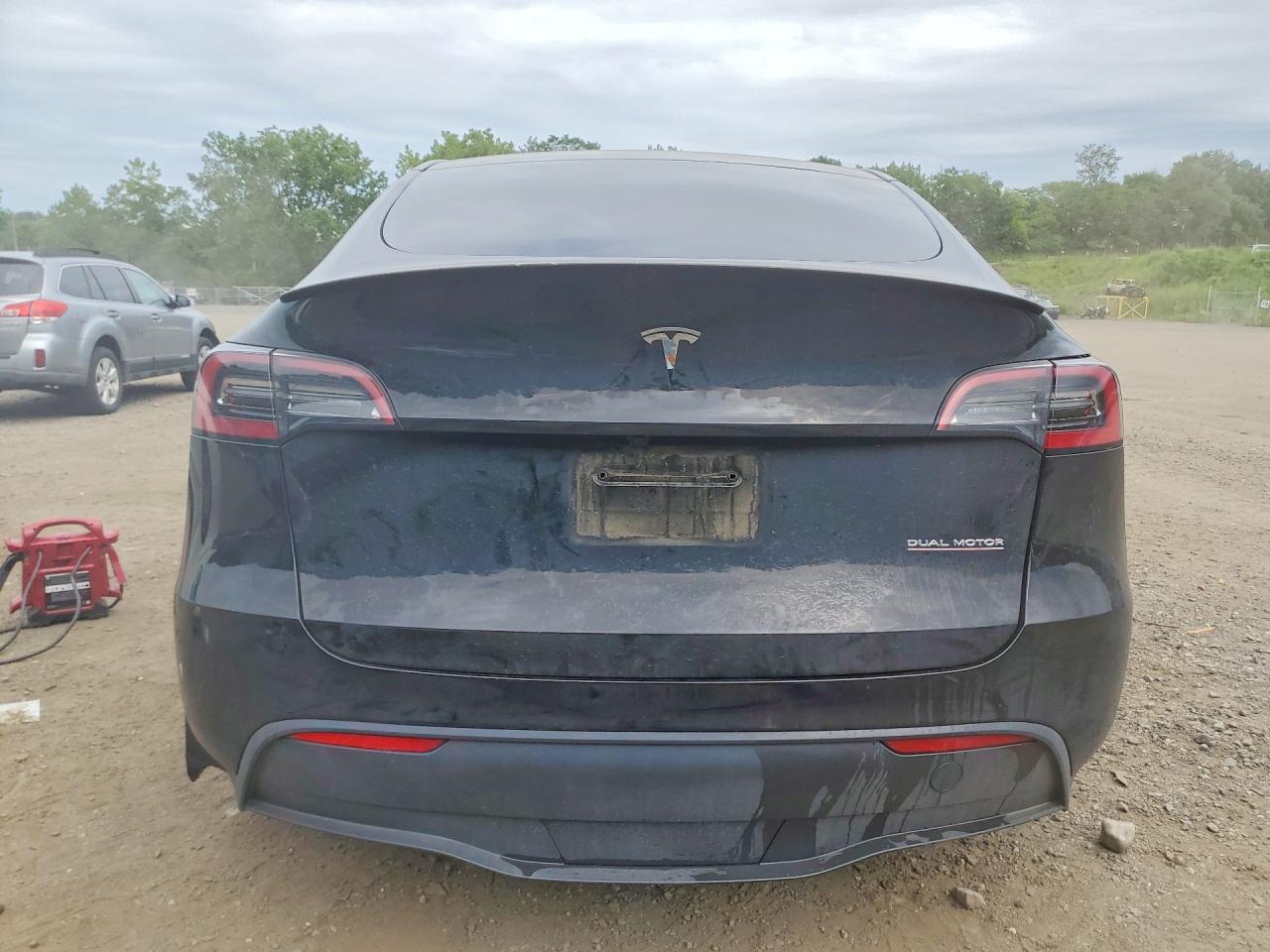 2024 Tesla Model Y - Фото 6